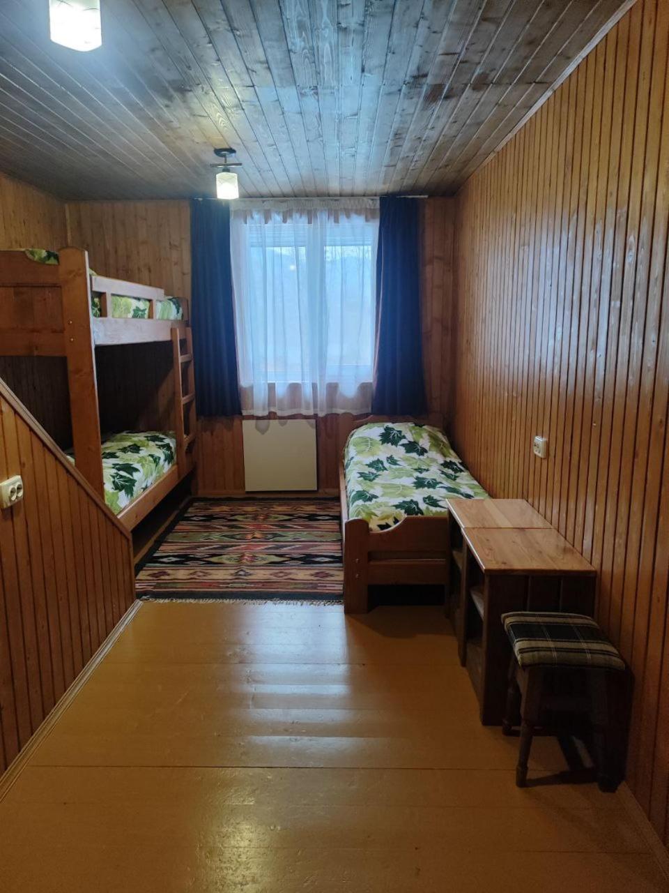 Рада Дараба Hotel Krasnik Exterior photo